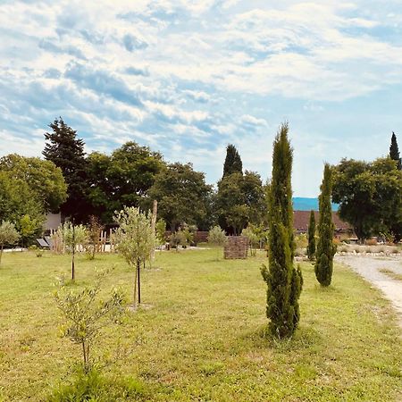 Le Domaine Saint Jean Bed & Breakfast Bagian luar foto