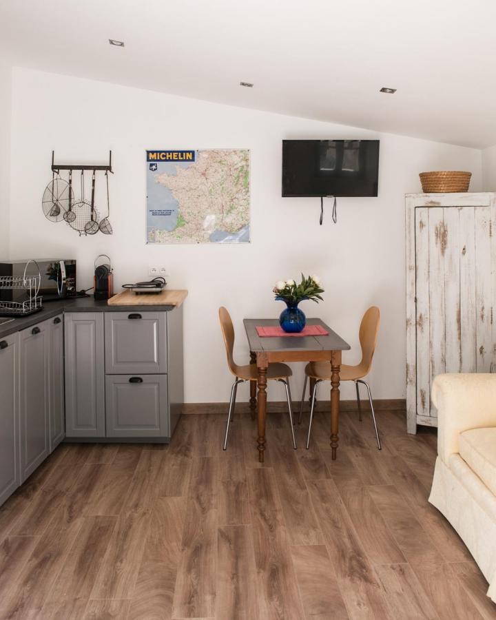 Le Domaine Saint Jean Bed & Breakfast Bagian luar foto