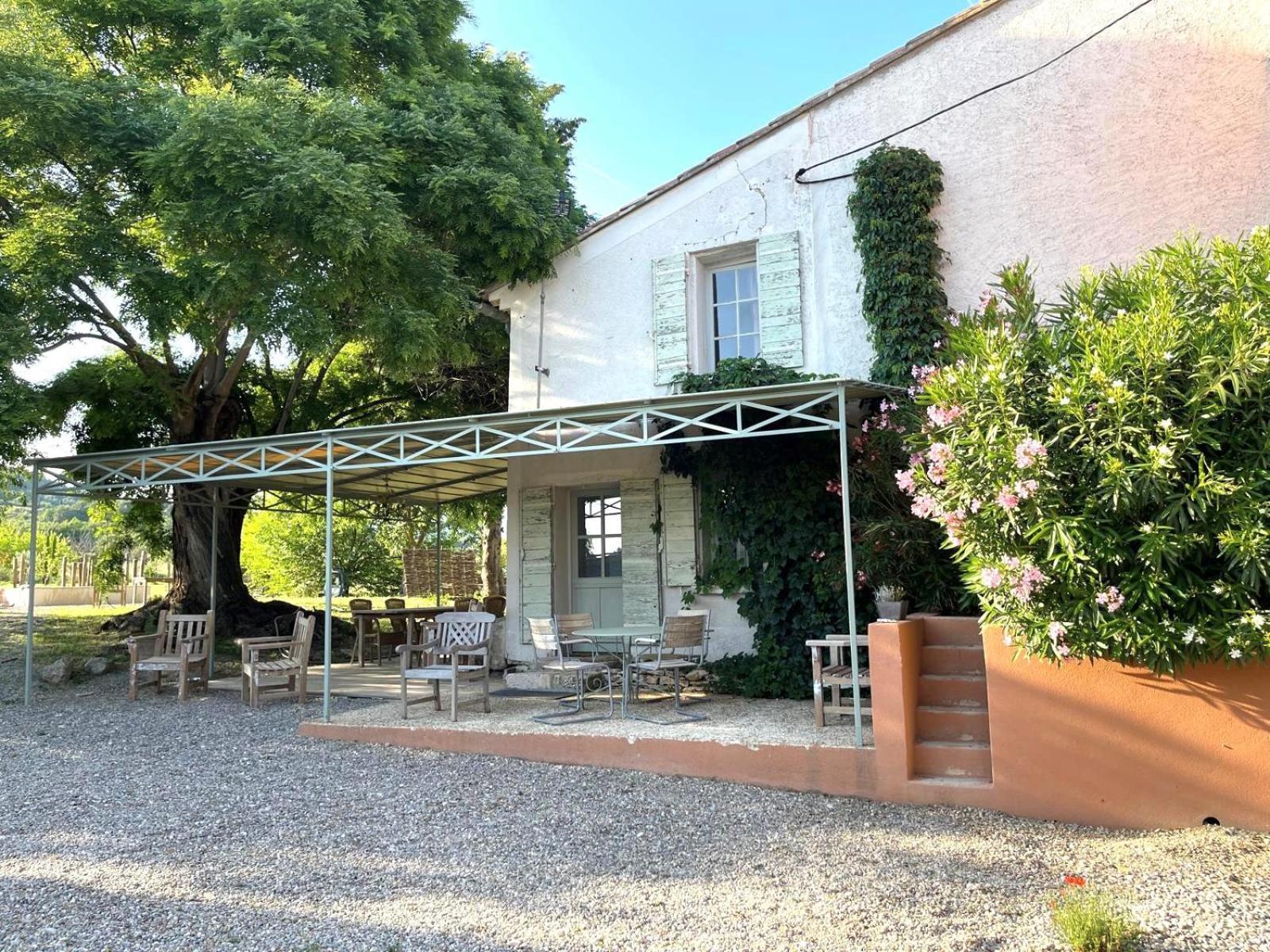 Le Domaine Saint Jean Bed & Breakfast Bagian luar foto