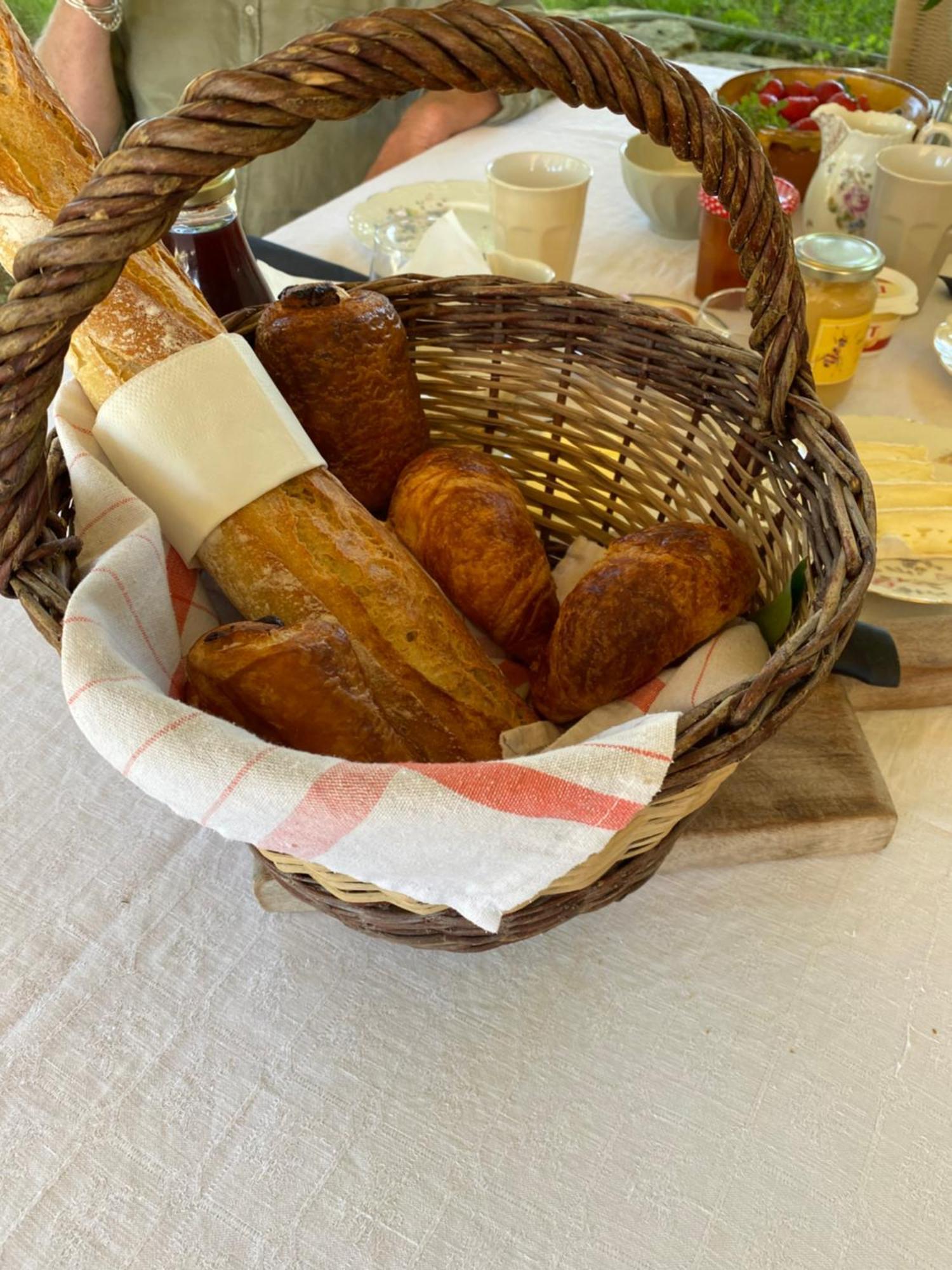 Le Domaine Saint Jean Bed & Breakfast Bagian luar foto