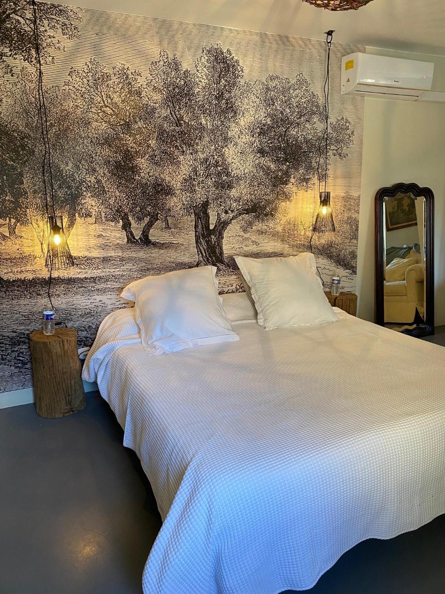 Le Domaine Saint Jean Bed & Breakfast Bagian luar foto