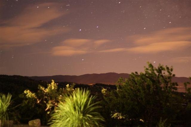 Le Domaine Saint Jean Bed & Breakfast Bagian luar foto